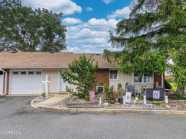 1041A Aberdeen Drive, Lakewood, NJ 08701