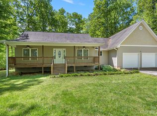 4130 Sugarloaf Rd, Hendersonville, NC 28792