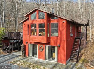 197 Dogwood Ln, Berkeley Springs, WV 25411