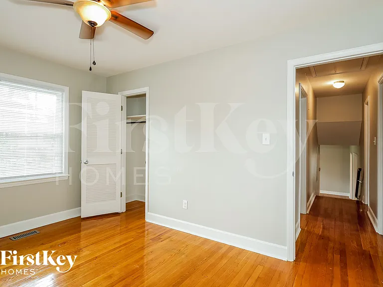 1128 Rocky Ridge Dr — Photo 13
