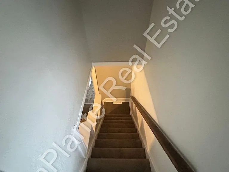 1804 Bigelow St — Photo 15