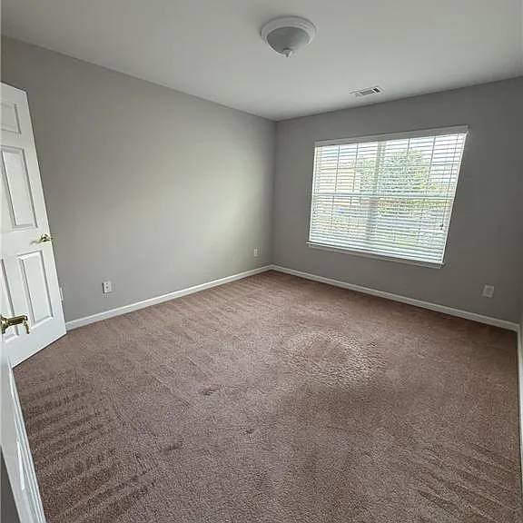 1667 Overview Cir — Photo 14