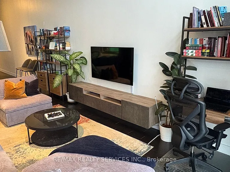 90 Sumach St #406 — Photo 29