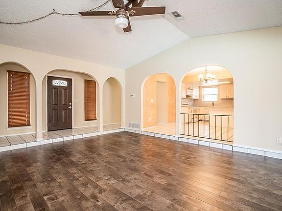 4th image of 2605 Kingston Dr