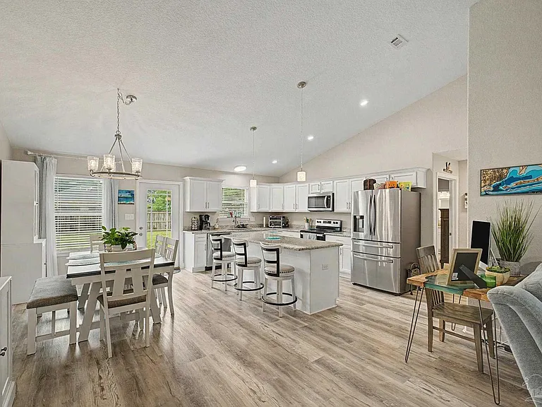 3613 Berkley Ln — Photo 9