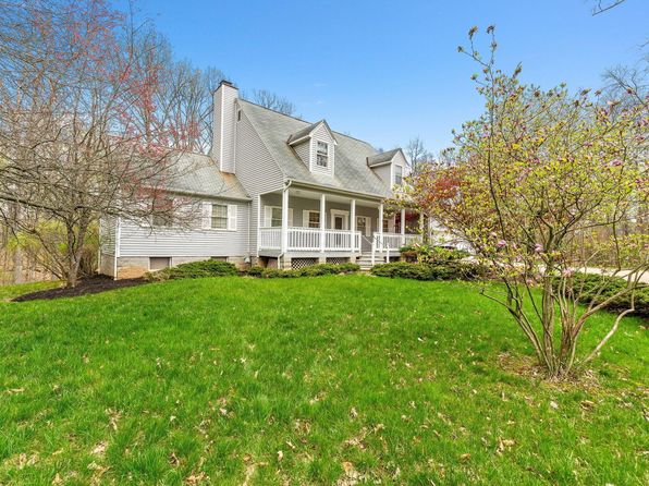 9353 Knoll Dr, Galena, OH 43021