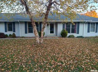 56 Chukar Dr, Chatham, IL 62629