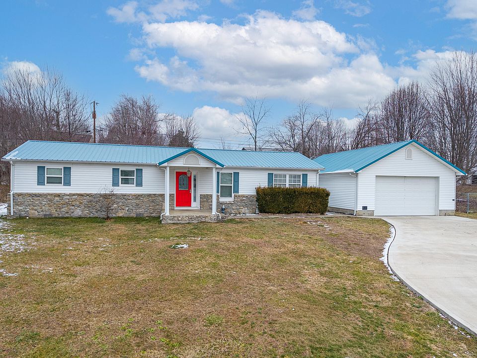 1st image of 100 Dogwood Ln