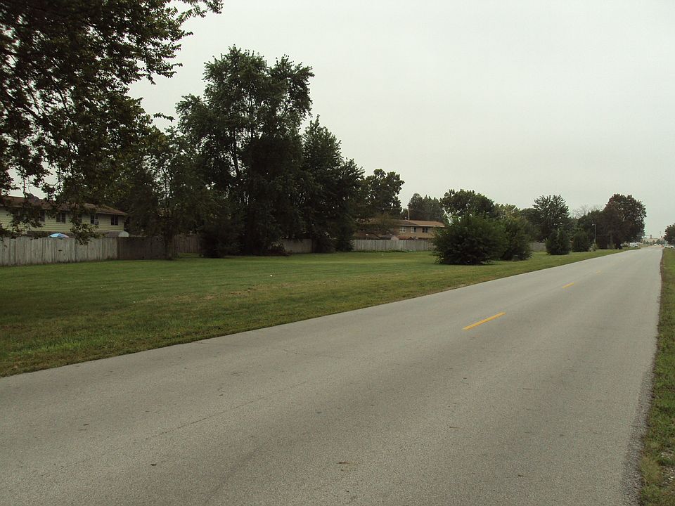 2nd image of 1501 Fairway Dr #100