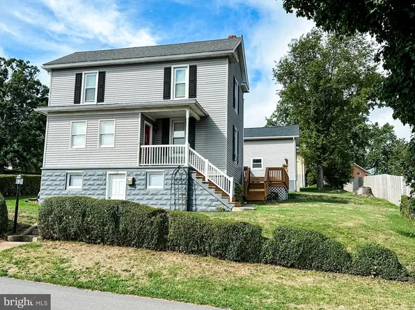 142 Mount Pleasant St, Frostburg, MD 21532