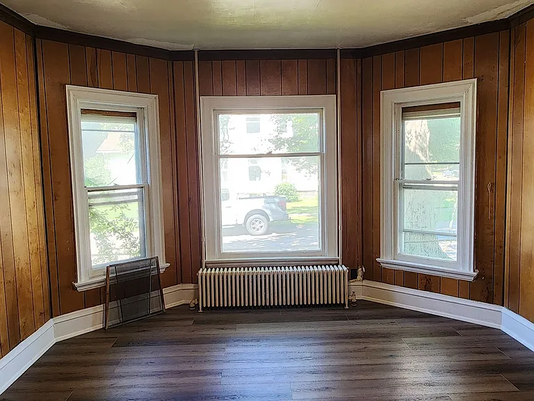 1015 Washington St — Photo 5