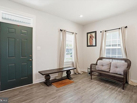 5th image of 116 Machias Cir