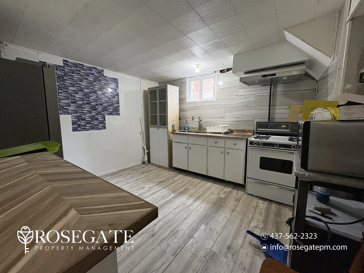 7175 Roger Crescent Niagara Falls — Photo 2