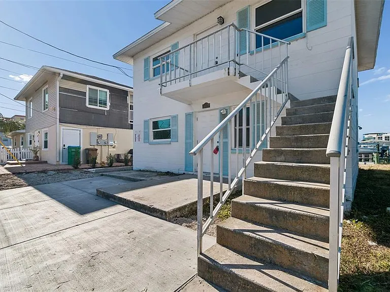 14919 N Bayshore Dr #1 — Photo 50