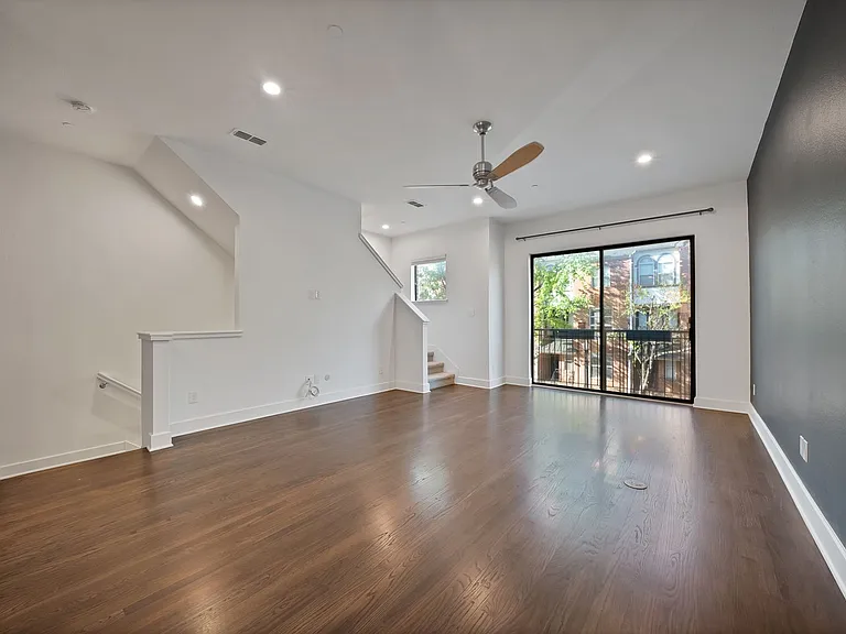 2420 Hugo St #3 — Photo 43
