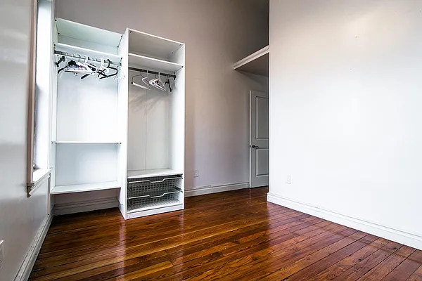 Rented by Nooklyn NYC LLC | media 61