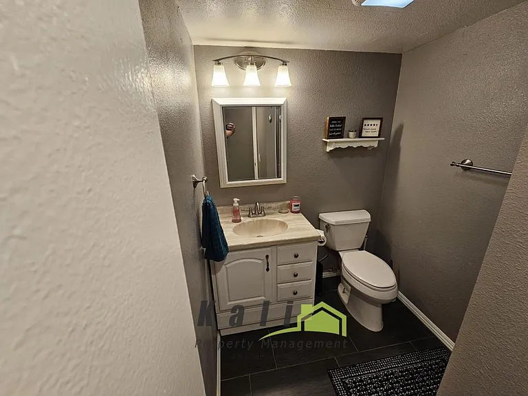 2920 Briarwood Rd #F5 — Photo 11