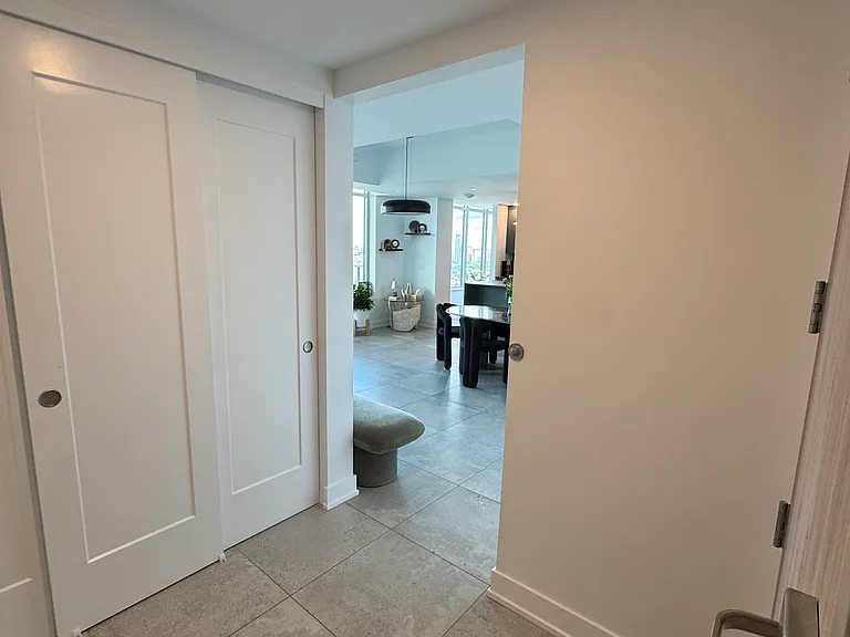 99 Parkdale Ave #2802 — Photo 4