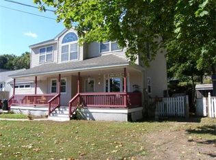 1298 Mammoth Rd, Dracut, MA 01826