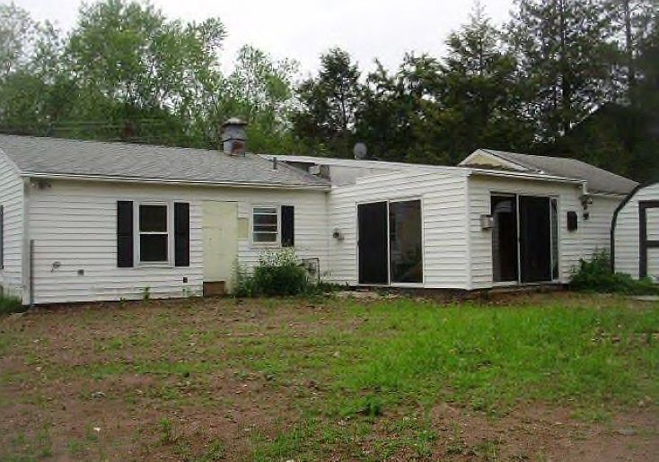 2nd image of 60 Millbrook Rd