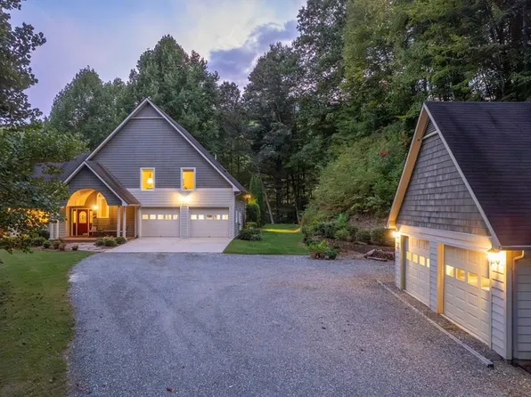 183 Stonehaven Dr, Cullowhee, NC 28723