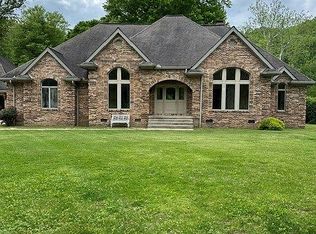 2847 Jennys Crk, Staffordsville, KY 41256