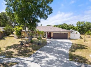 926 Plum Tree Ln, Sarasota, FL 34243