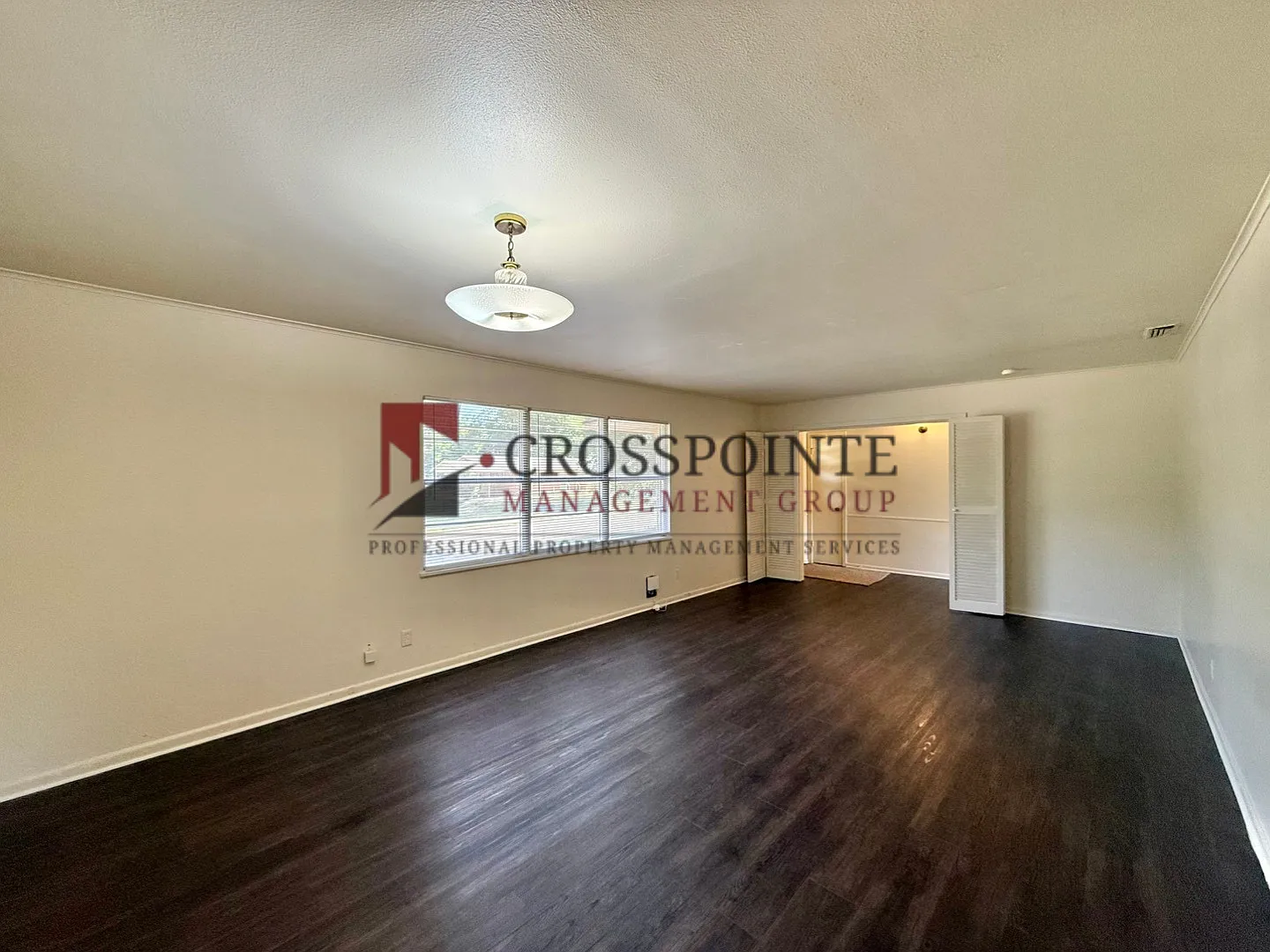 Beautiful 3 Bed 2 Bath in the Heart of Tyler! — Photo 4