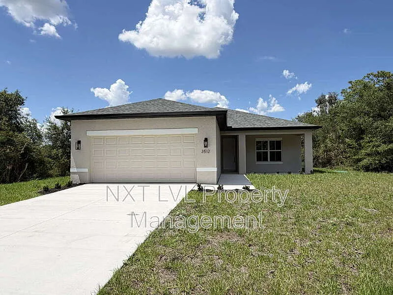 3 bed, 2.0 bath, 1615 sqft, $1,745 — Photo 1