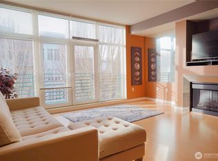 17 W Mercer Street #207, Seattle, WA