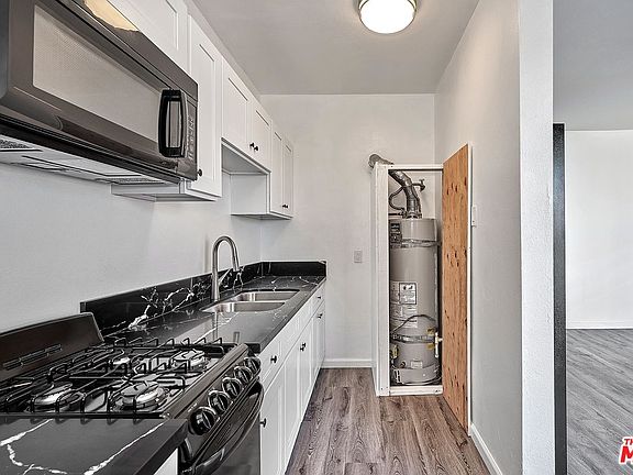 5th image of 5425 Santa Monica Blvd APT 309