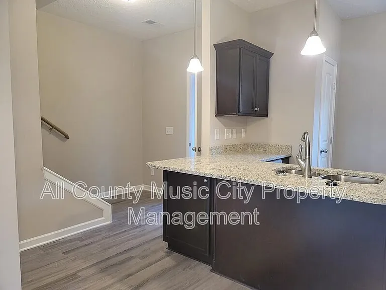 310 Negri Ct — Photo 9