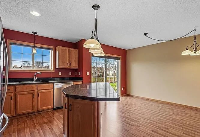4220 Merrimac Ln N #71 — Photo 7