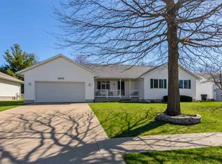 2615 31st St SW, Cedar Rapids, IA 52404