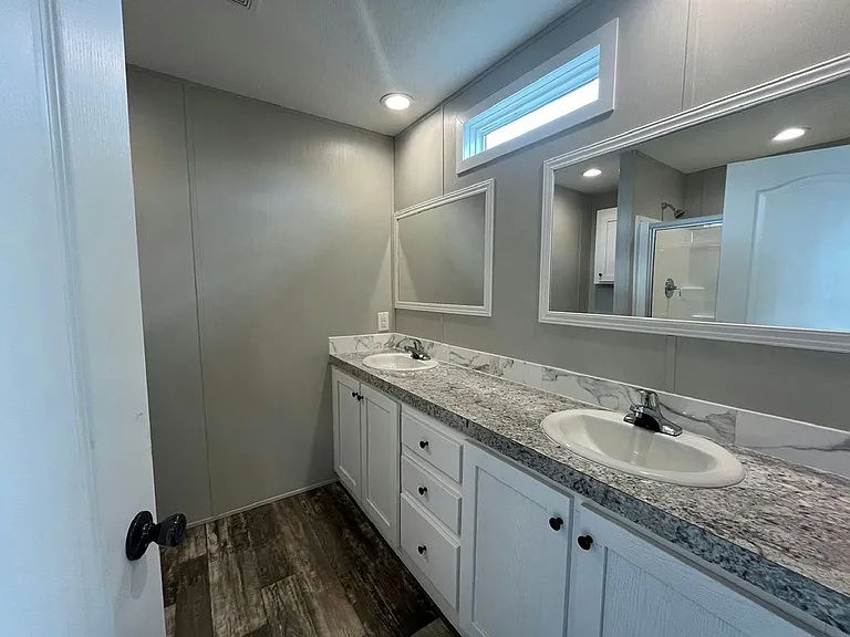 337 Eland Dr #337 — Photo 14
