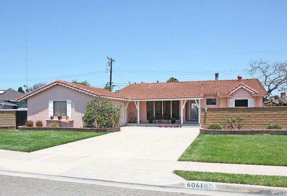 1st image of 6061 Chippewa Dr