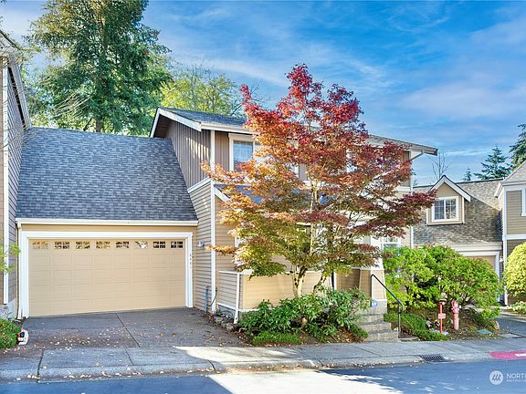2nd image of 6461 SE Cougar Mountain Way