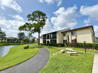 327 Knotty Pine Circle #B-2, Greenacres, FL, 33463