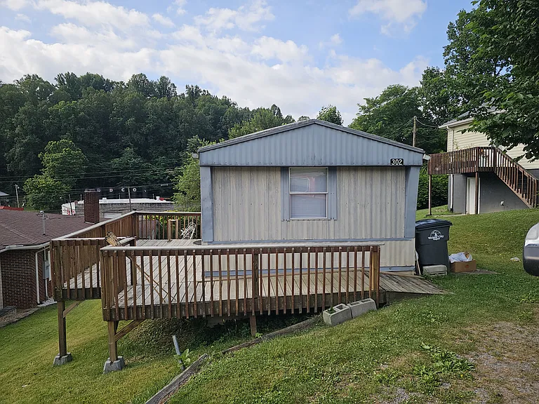 302 Chapel St #302 — Photo 12