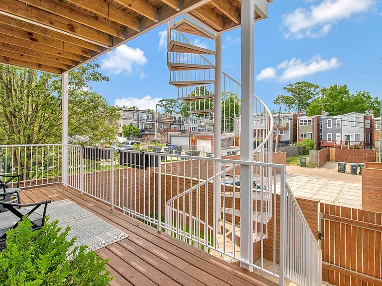 1151 Oates St NE #2 — Photo 38