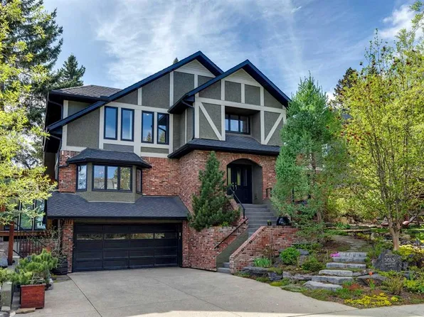 3013 E Montcalm Cres SW, Calgary, AB T2T 3M8