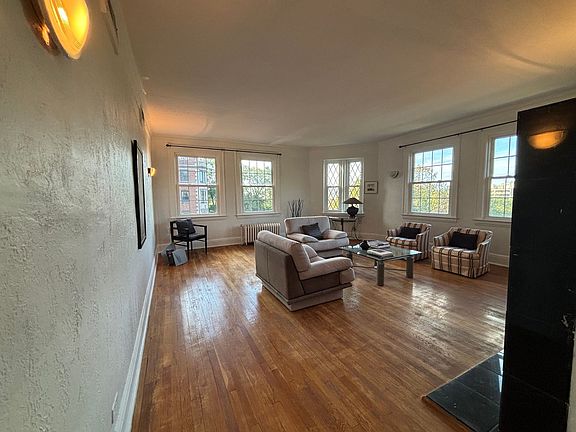 3rd image of 11432 Cedar Glen Pkwy