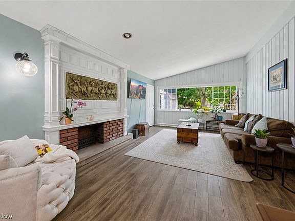 3rd image of 8975 Lindbergh Blvd