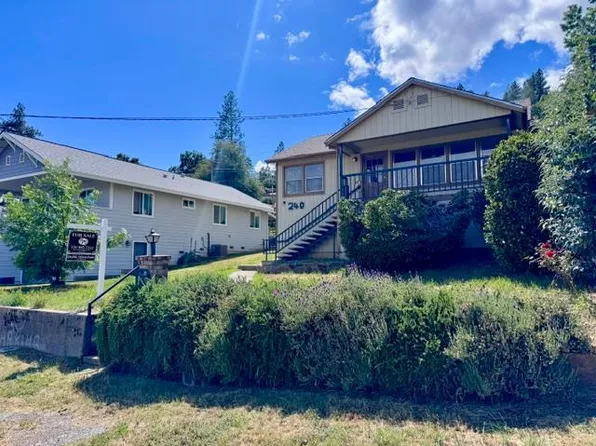 240 Pleasant St, Colfax, CA 95713