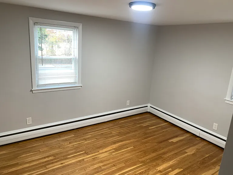 585 Sea St #3 — Photo 6