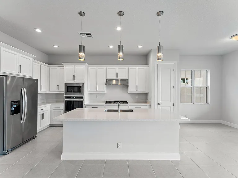 12550 Nautilus Cir — Photo 8