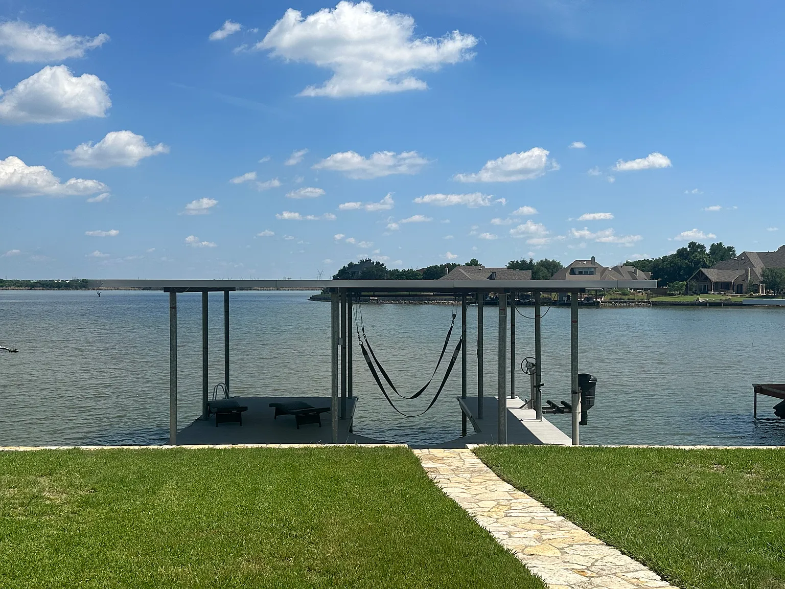 2 bed, 960 sqft, $2,500 — Photo 4