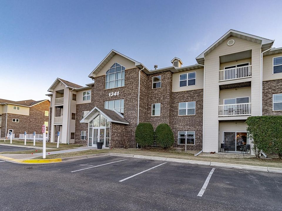 1st image of 1341 Lake Dr W Unit B-203