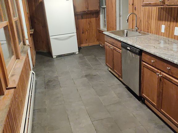 5th image of 37 Whitehall Rd #4
