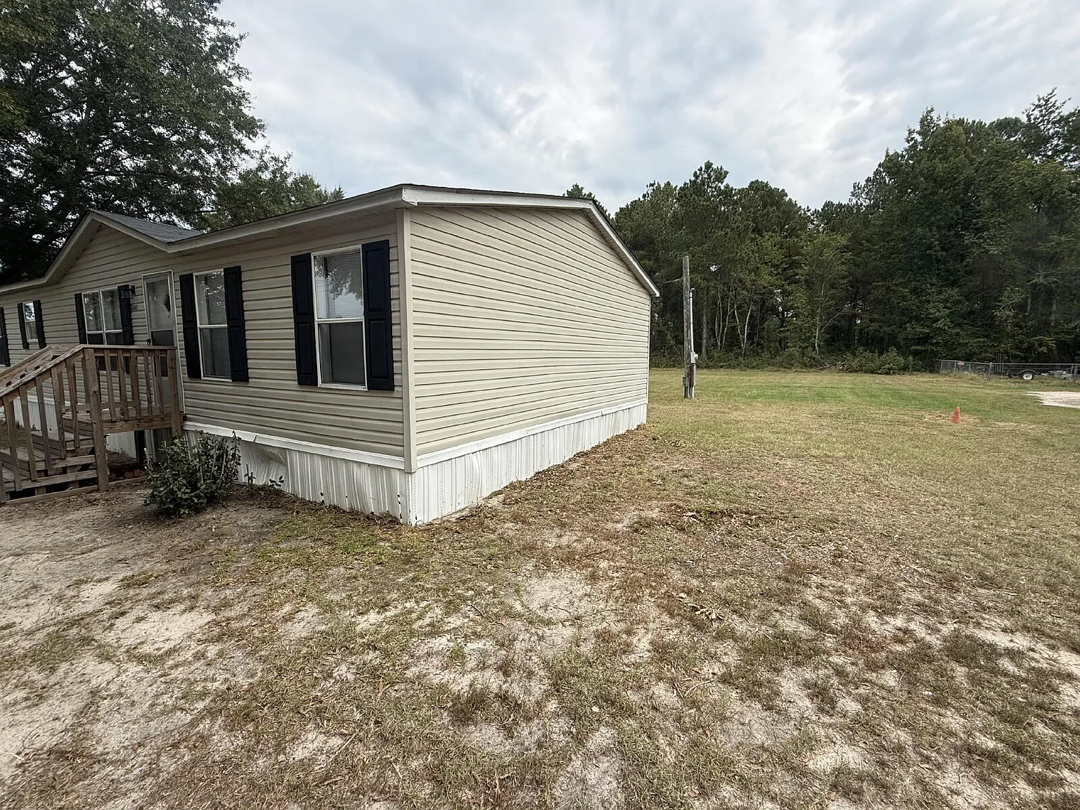 4 bed, 2.0 bath, 1536 sqft, $1,400 — Photo 2